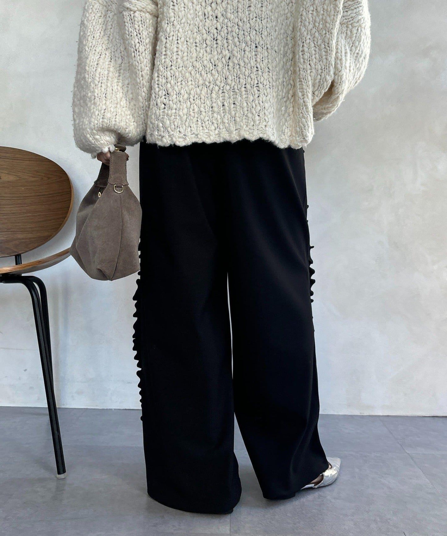 剪裁喬其紗側邊荷葉邊褲