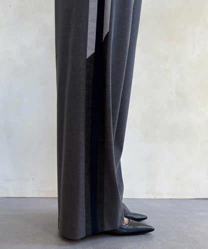 側邊條紋寬腿褲