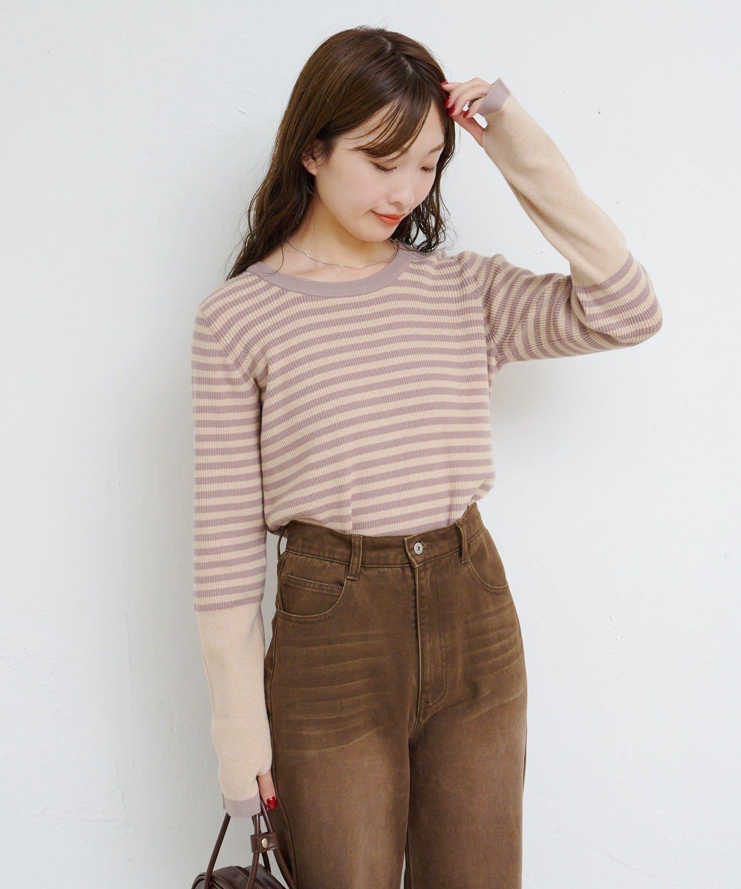 【4色可選】B 條紋指孔針織上衣