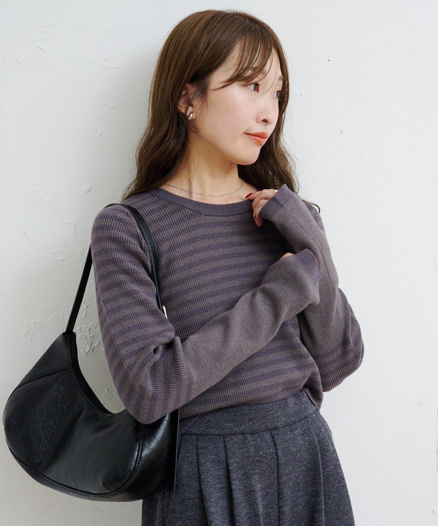 【4色可選】B 條紋指孔針織上衣