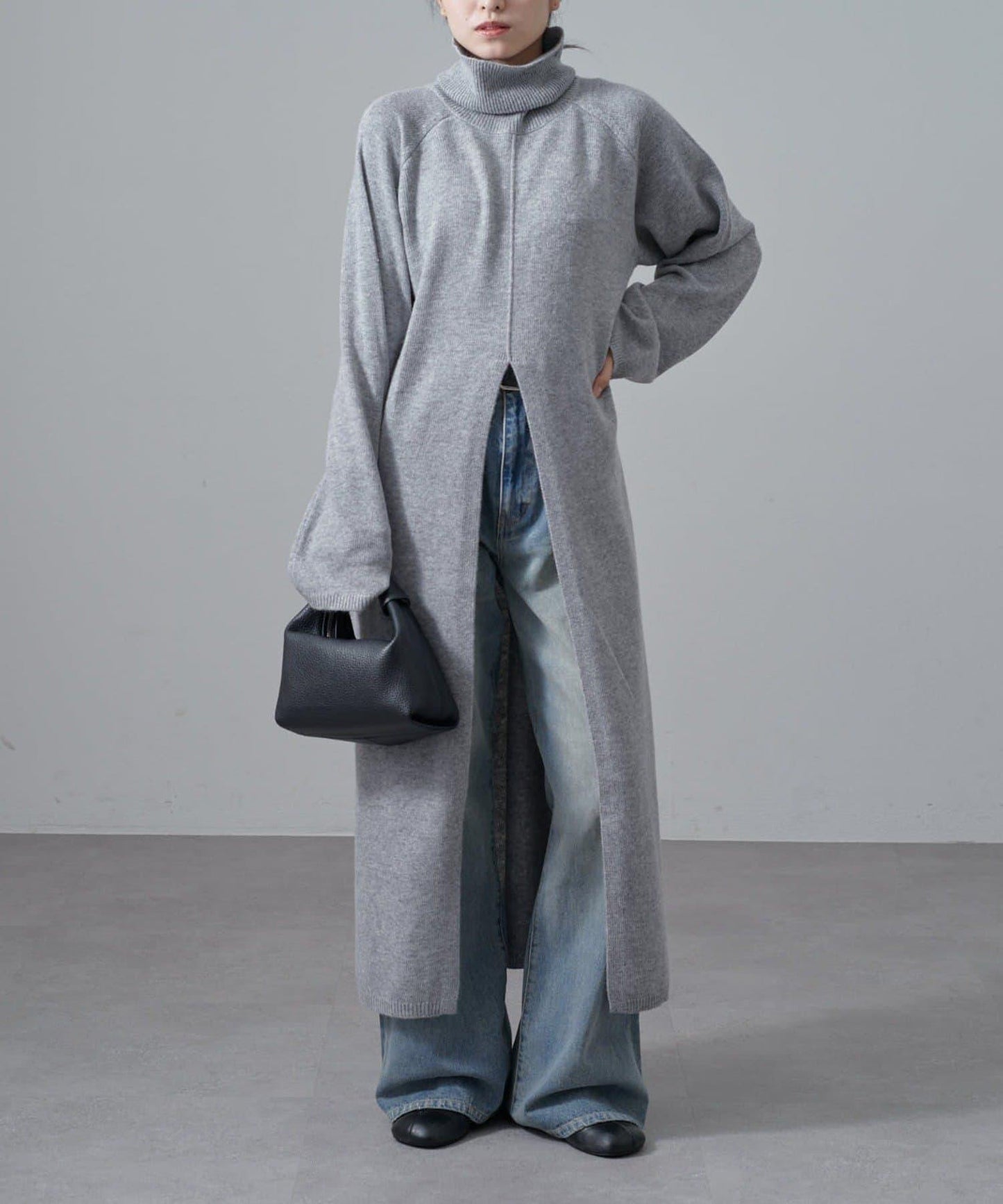 高領前開叉長款連衣裙