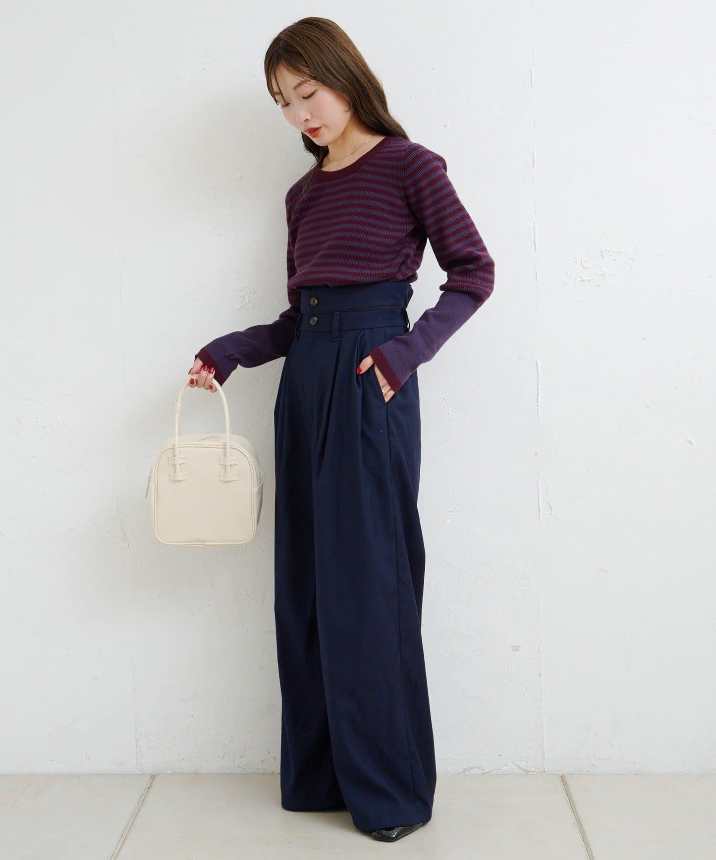 【4色可選】B 條紋指孔針織上衣