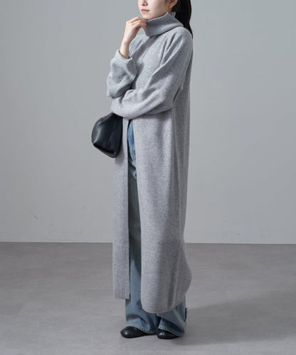 高領前開叉長款連衣裙