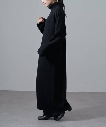 高領前開叉長款連衣裙