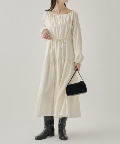露肩抽繩連衣裙