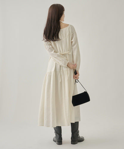 露肩抽繩連衣裙