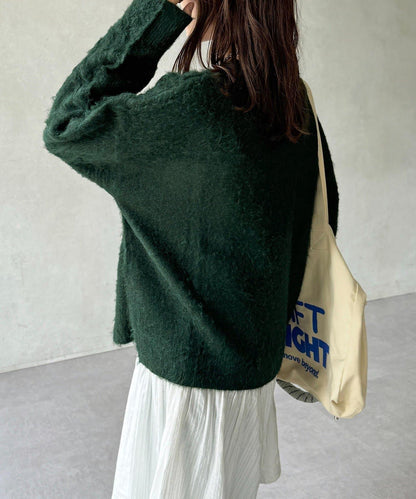 偉人仿馬海毛針織衫