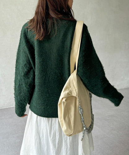 偉人仿馬海毛針織衫