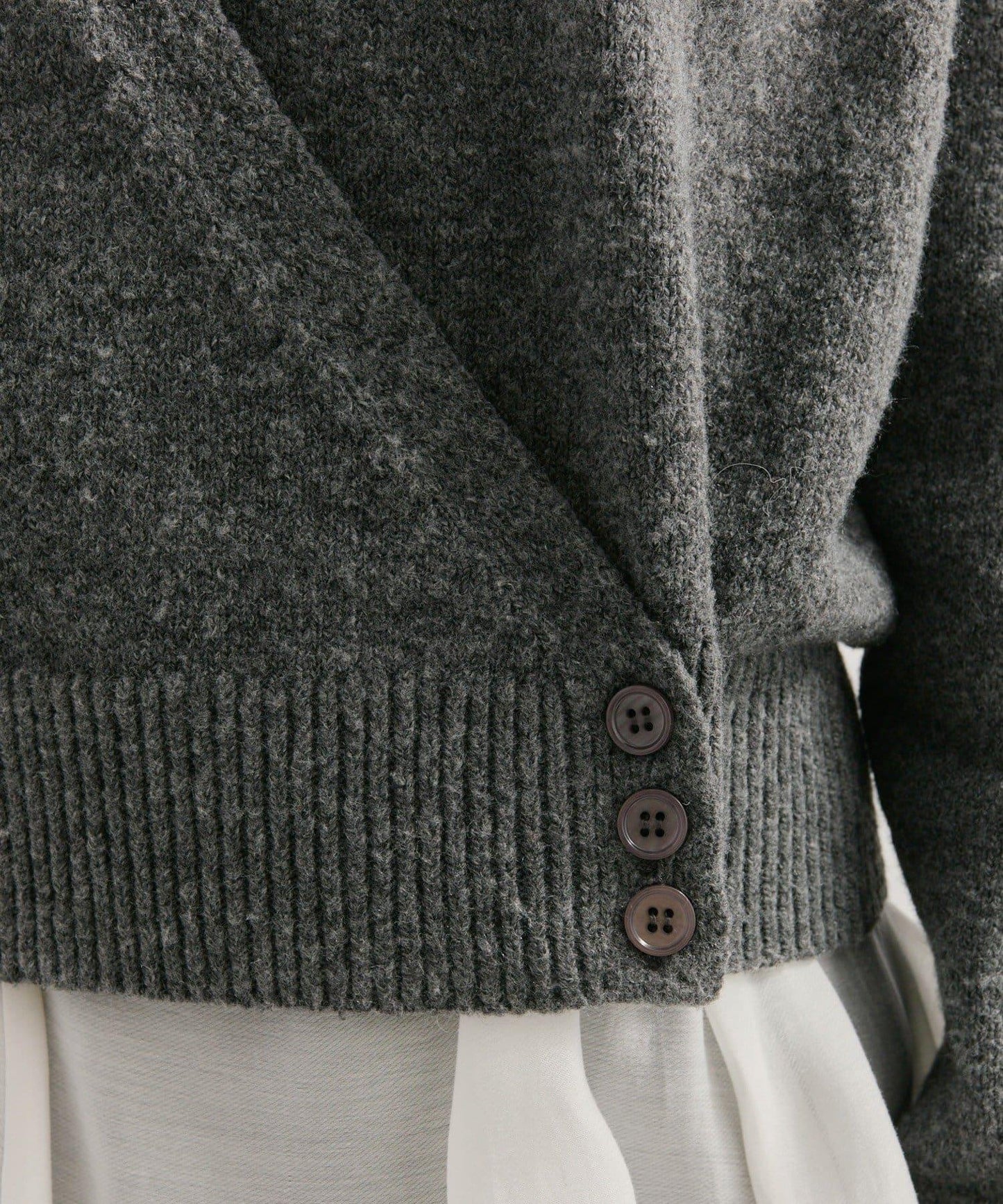 荷葉邊拼接針織衫