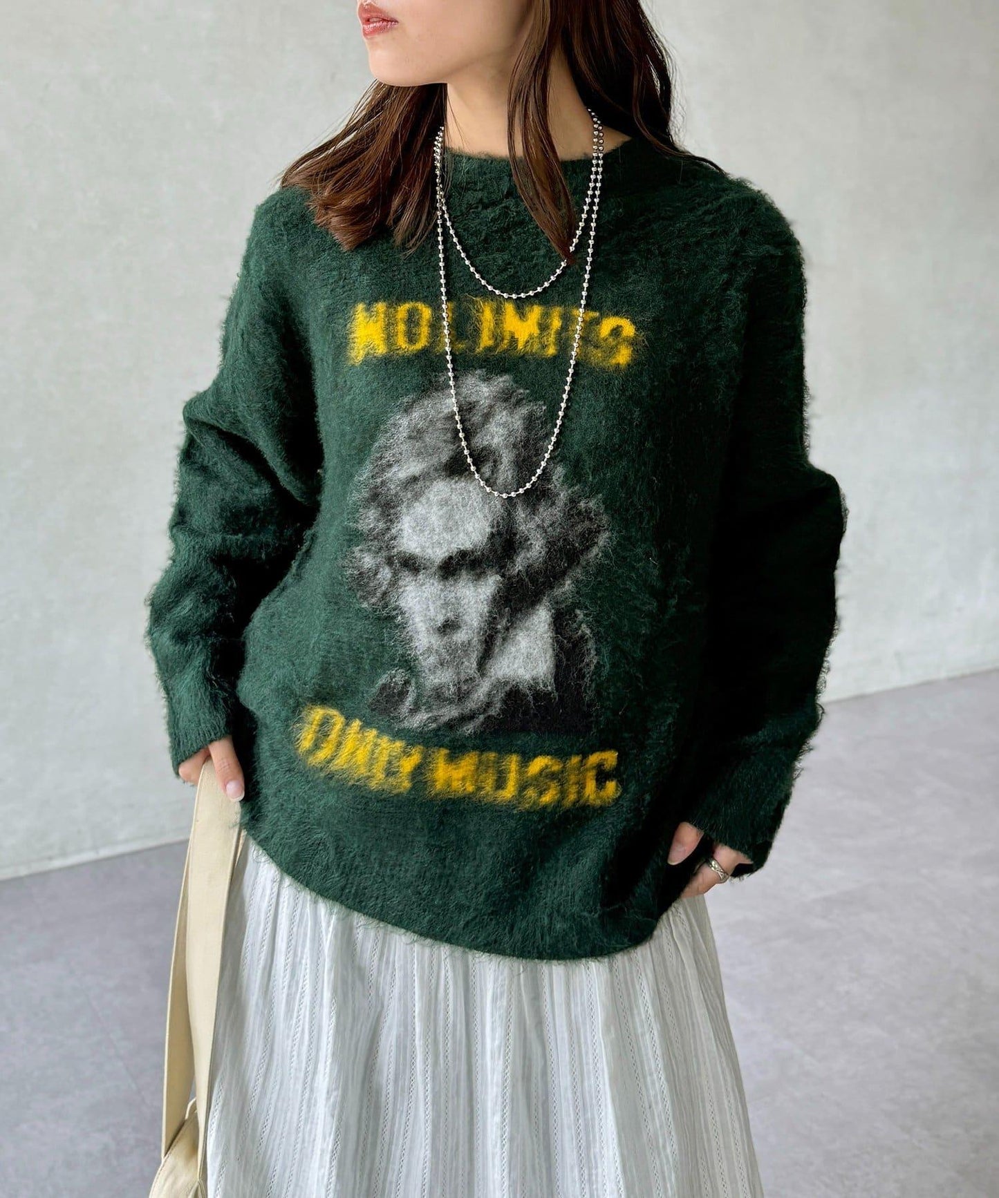 偉人仿馬海毛針織衫