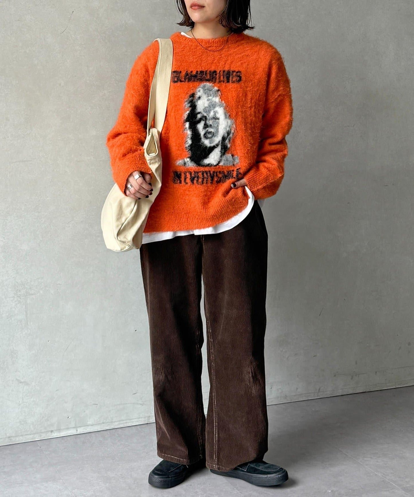 偉人仿馬海毛針織衫