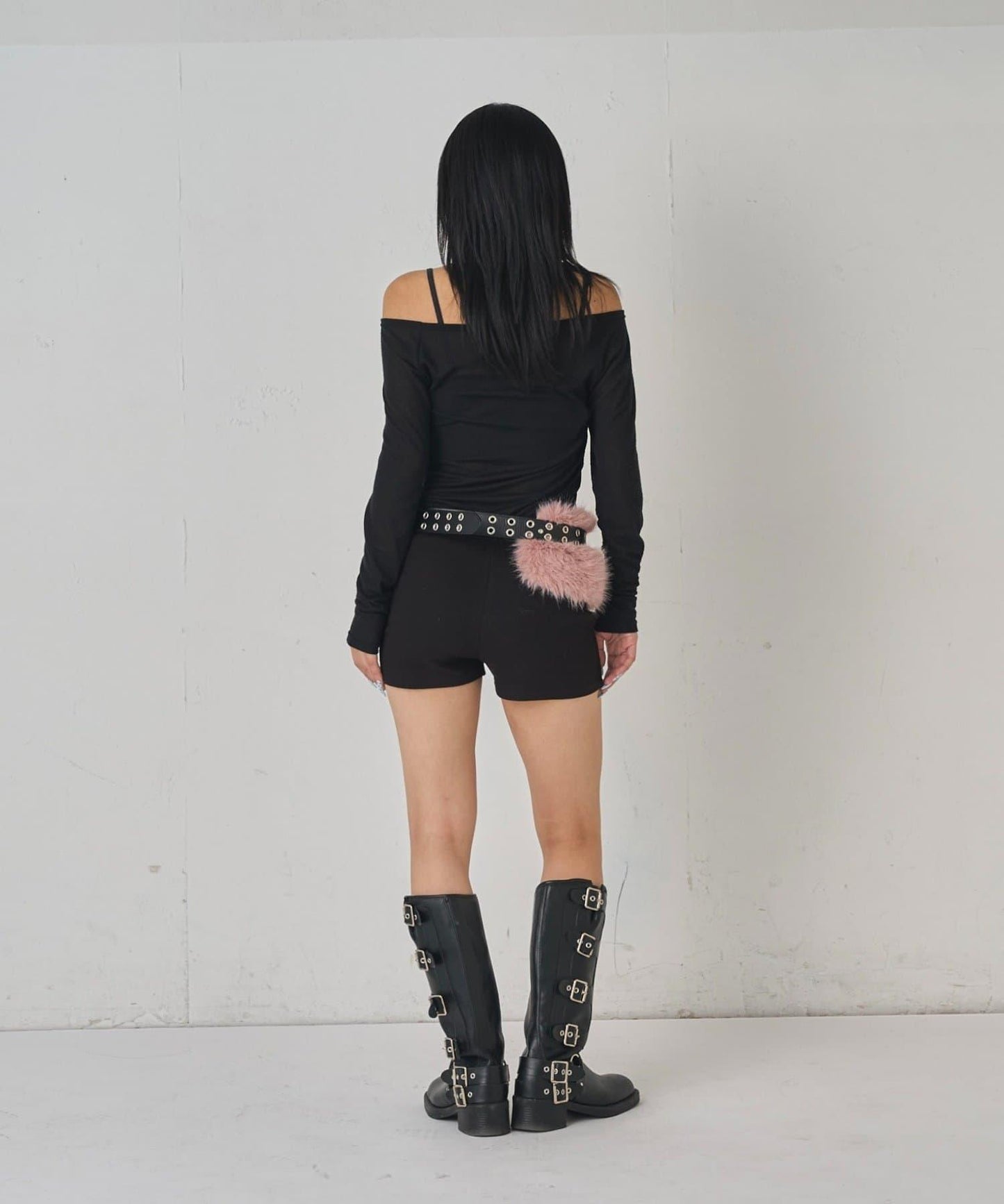 金屬孔眼毛絨腰帶