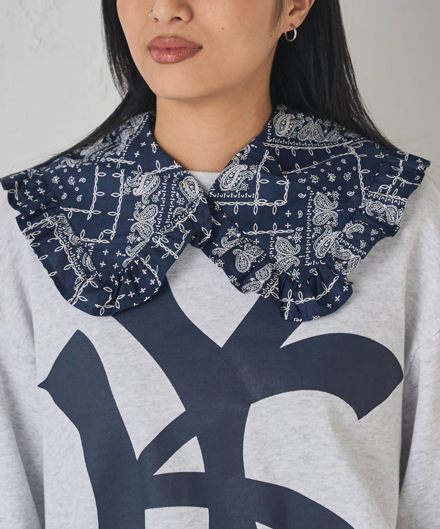 拼色荷葉邊假領