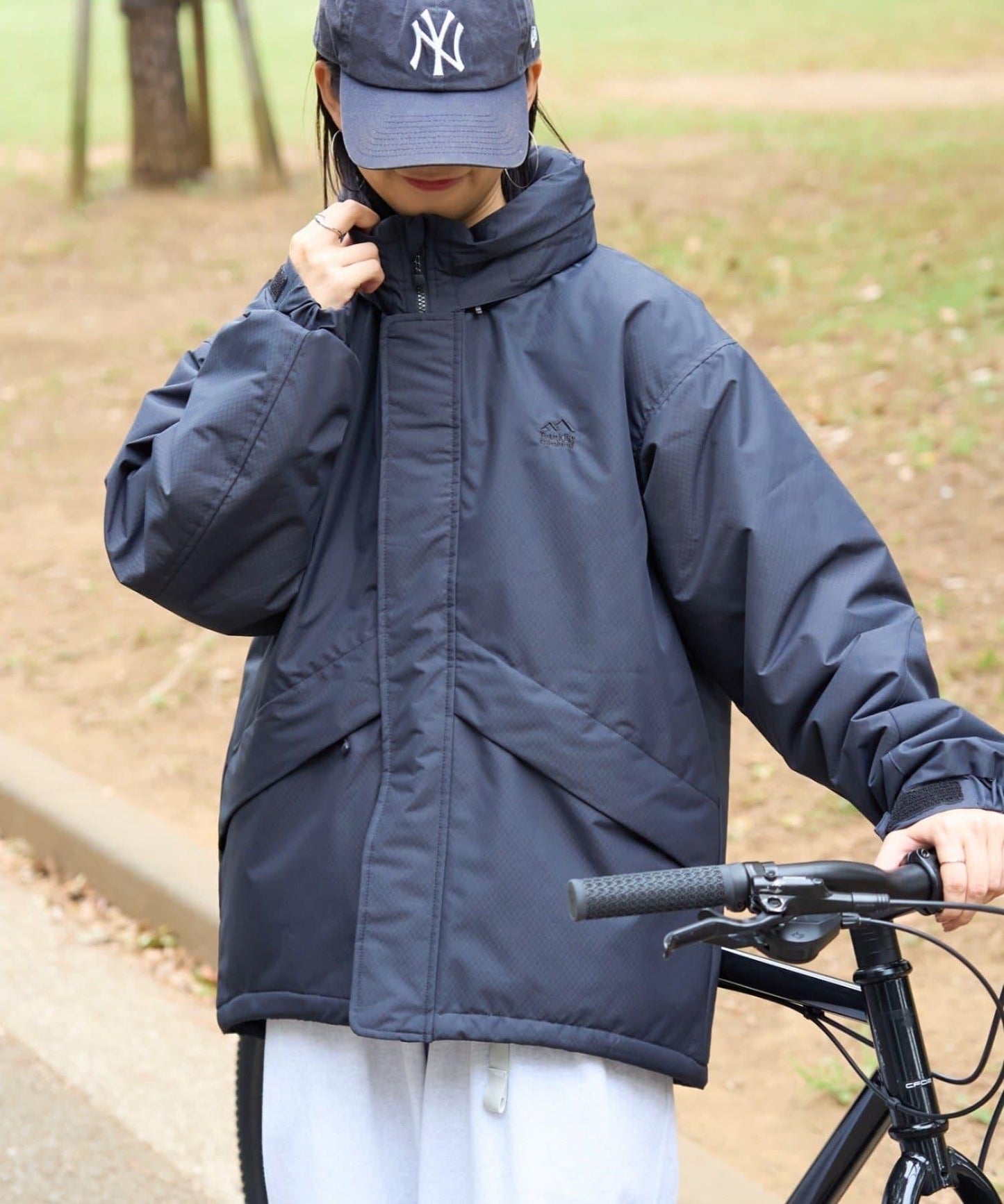 【Franklin Climbing】短款拼色怪獸連帽衛衣