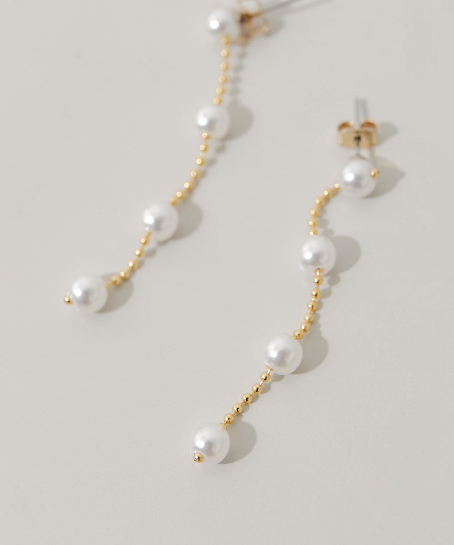 珍珠鏈條搖擺耳環