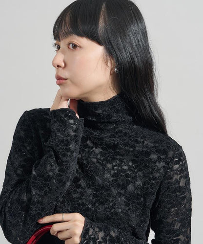 磨毛蕾絲上衣