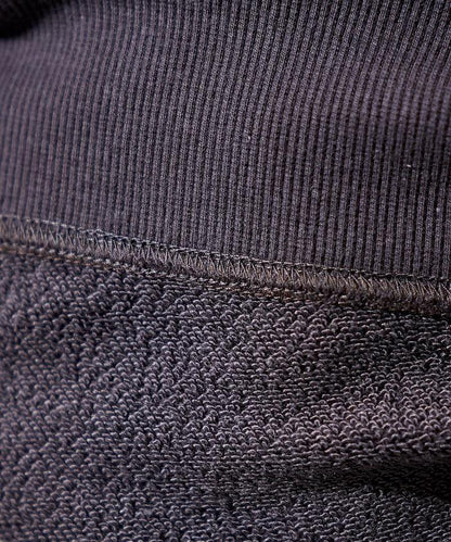 【MICKEY MOUSE】黑白印花衛衣