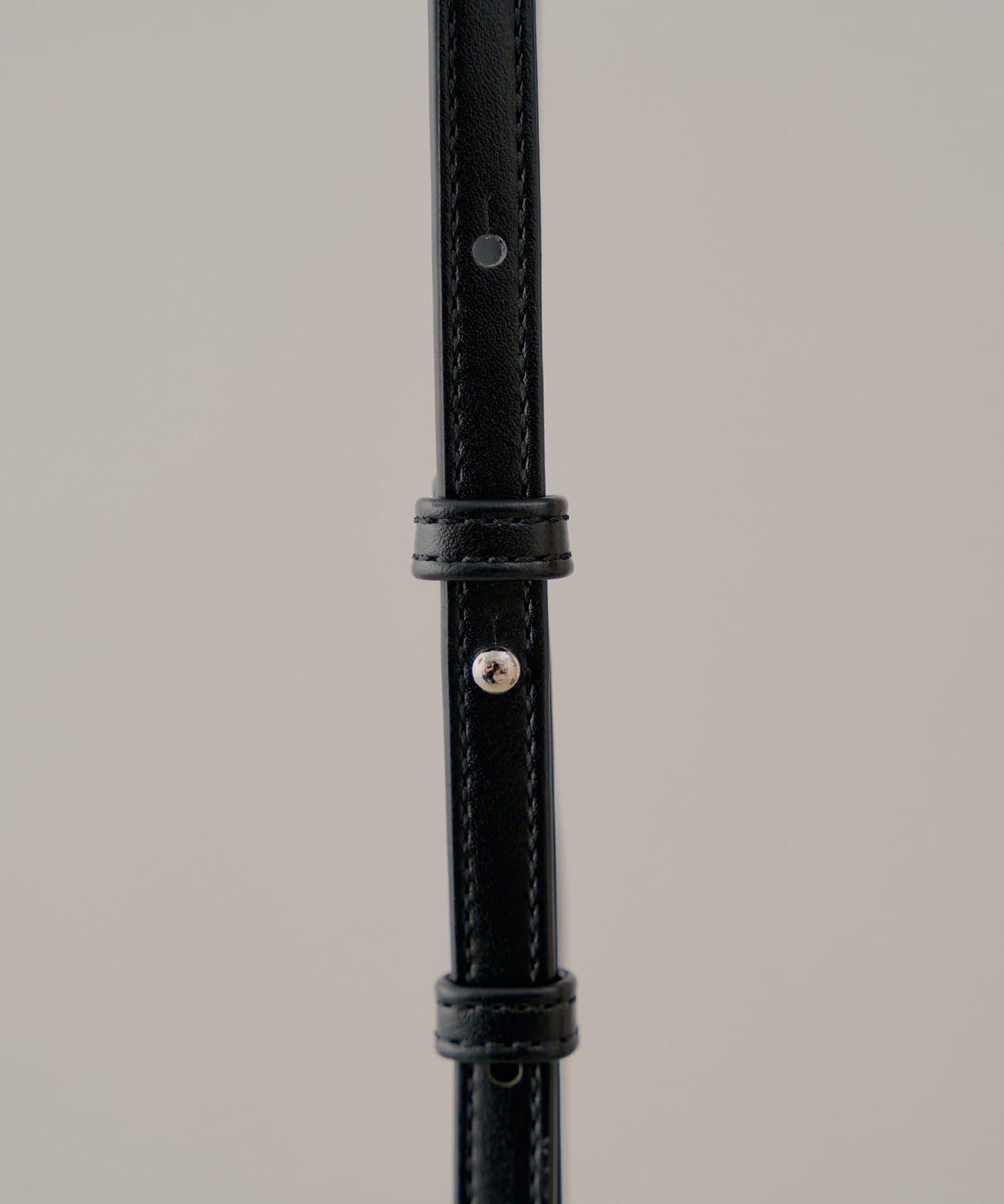 【Chico】帶愛心吊墜手機斜挎包