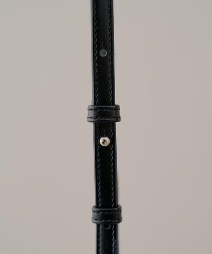 【Chico】帶愛心吊墜手機斜挎包