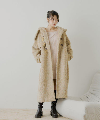 【SALON by Chico】短款羊羔絨連帽長款牛角扣大衣