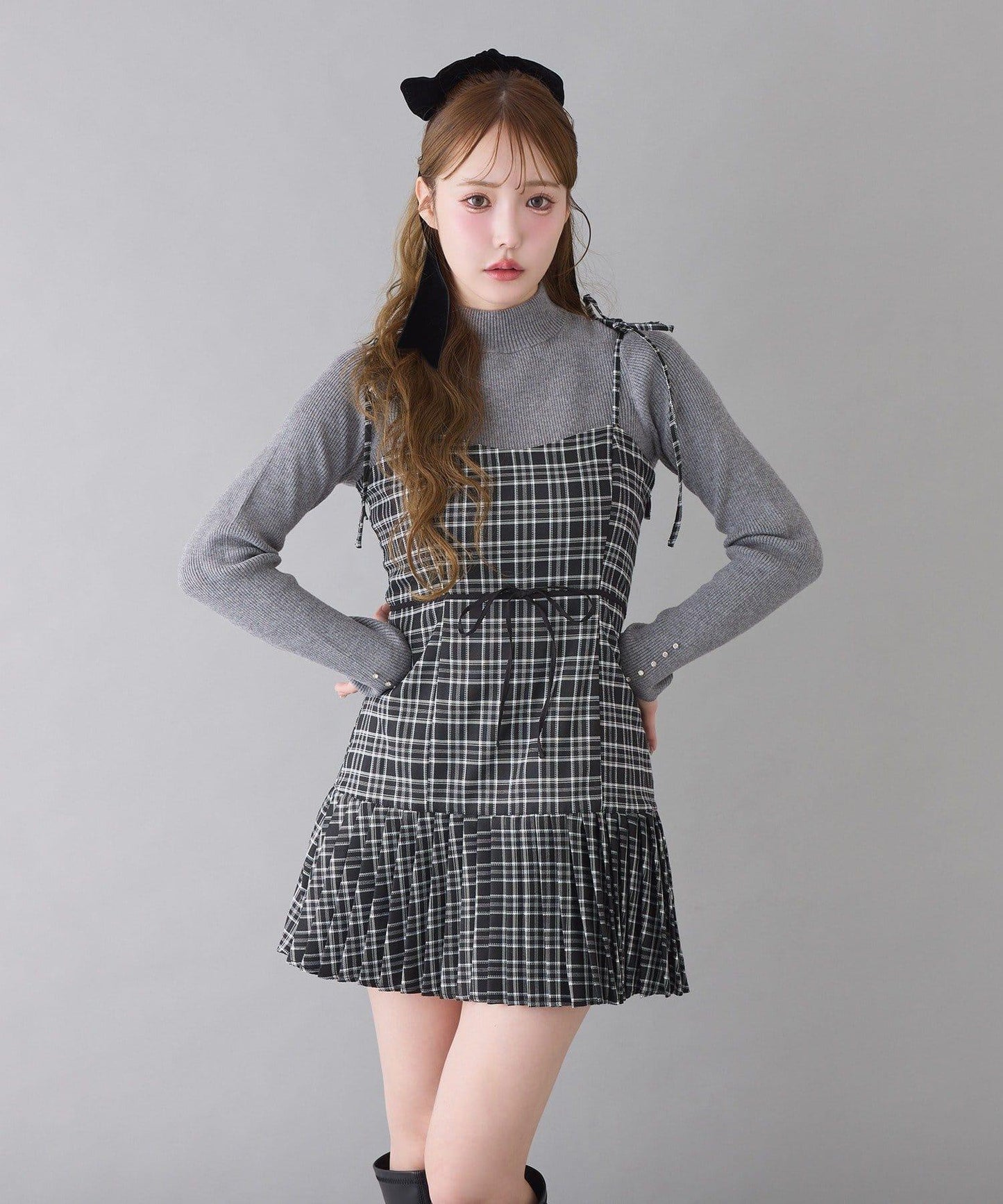 袖釦裝飾高領針織衫