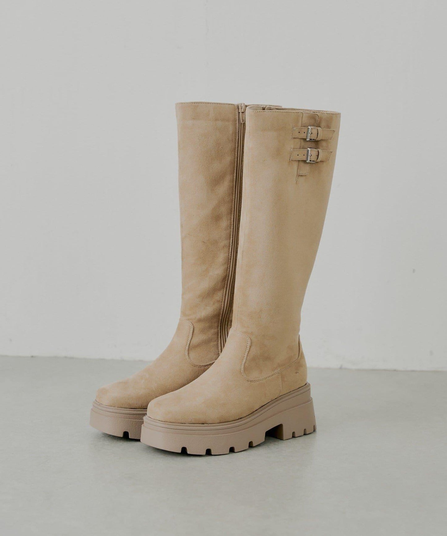 厚底帶扣設計長靴