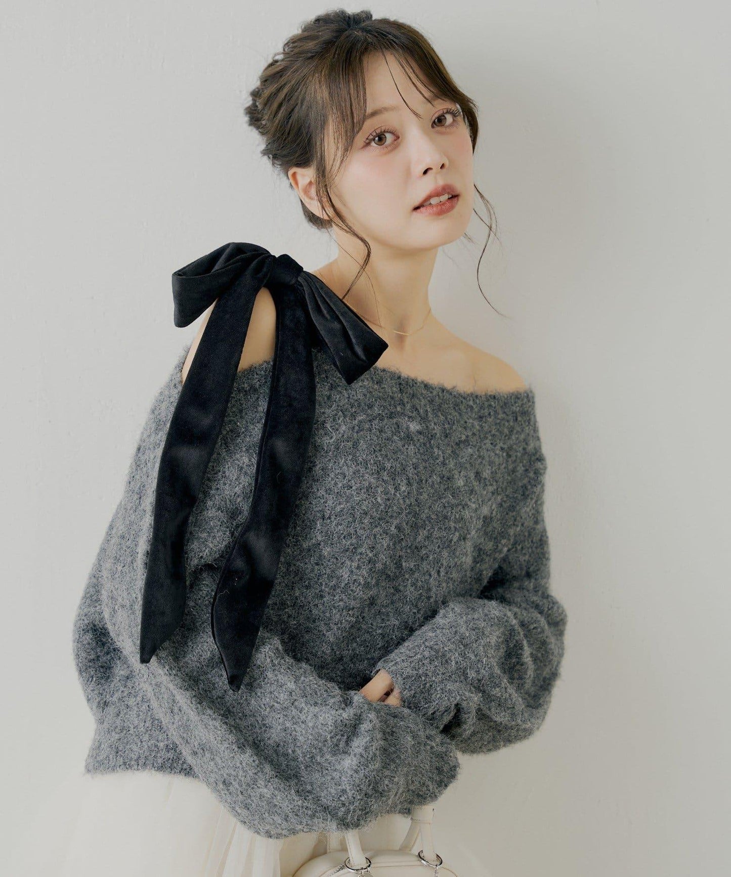 【復刻】天鵝絨蝴蝶結單肩寬鬆針織衫