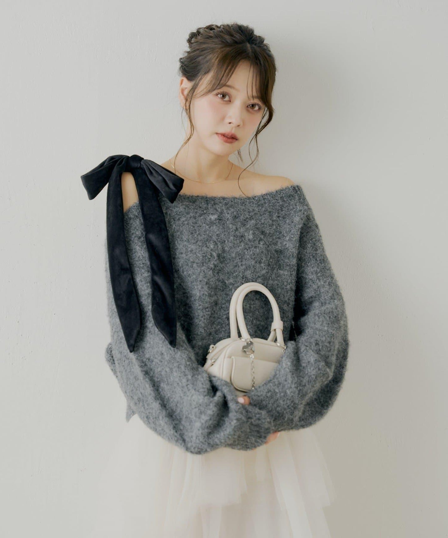 【復刻】天鵝絨蝴蝶結單肩寬鬆針織衫