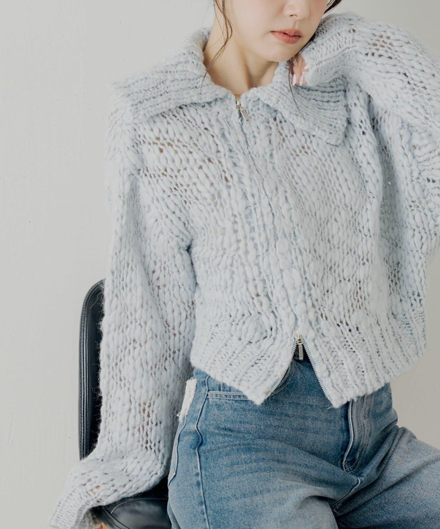 【SALON by Chico】粗針織不對稱拉鍊寬鬆針織衫