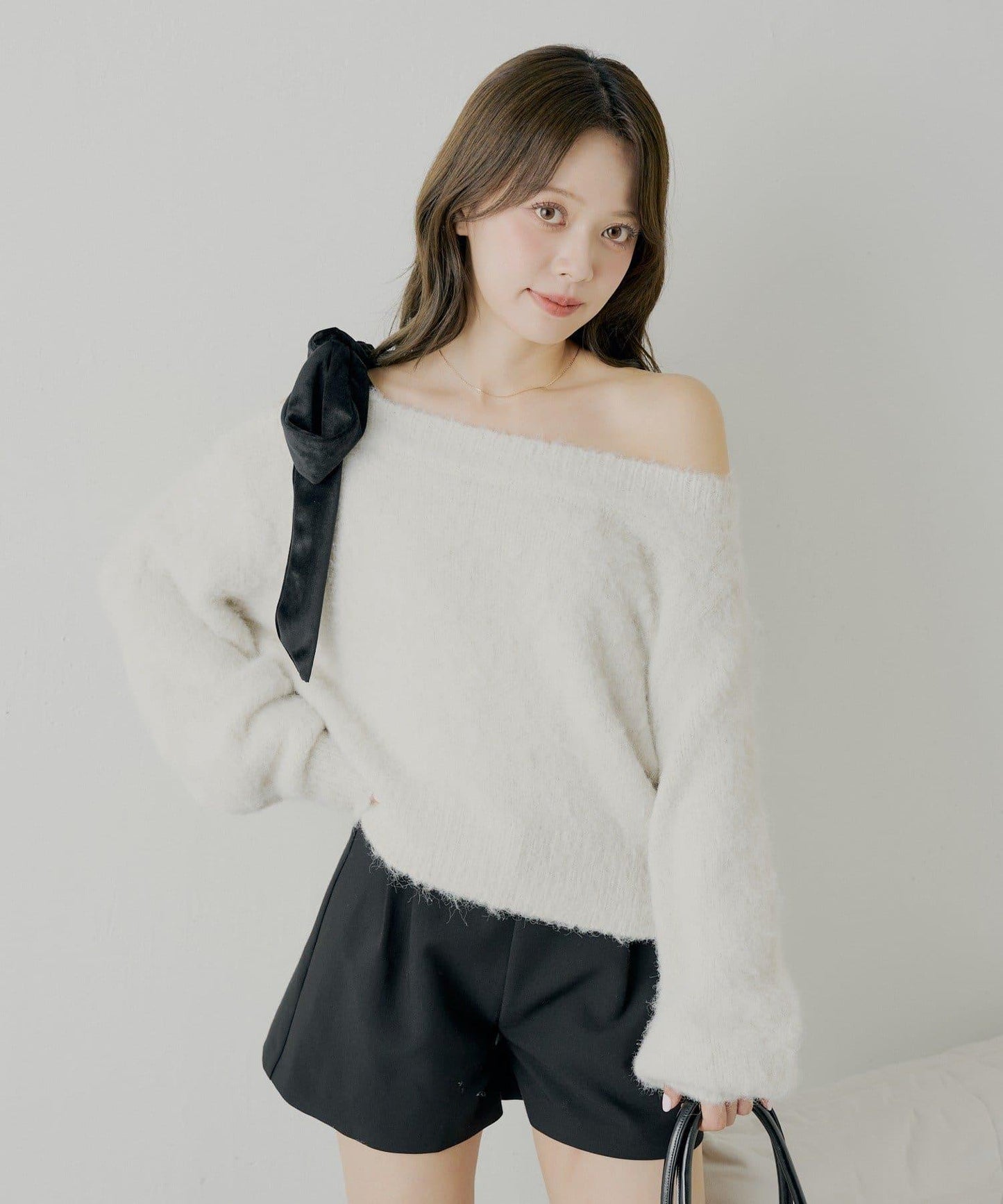 【復刻】天鵝絨蝴蝶結單肩寬鬆針織衫