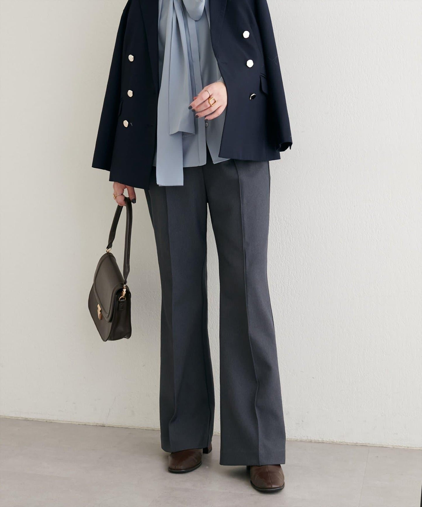 〈osono〉美型喇叭褲