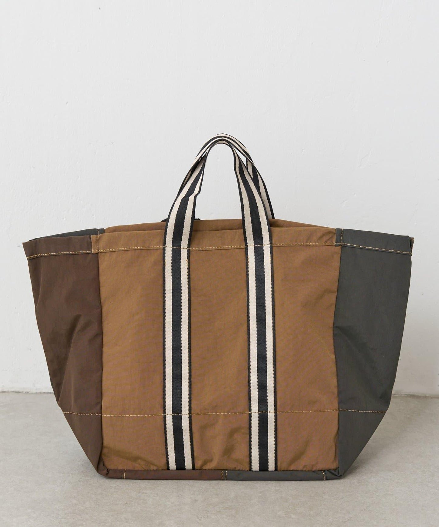 《FRIPIER》帶吊飾拼色托特包