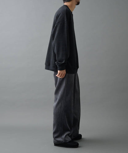 剪裁燈芯絨圓領衫