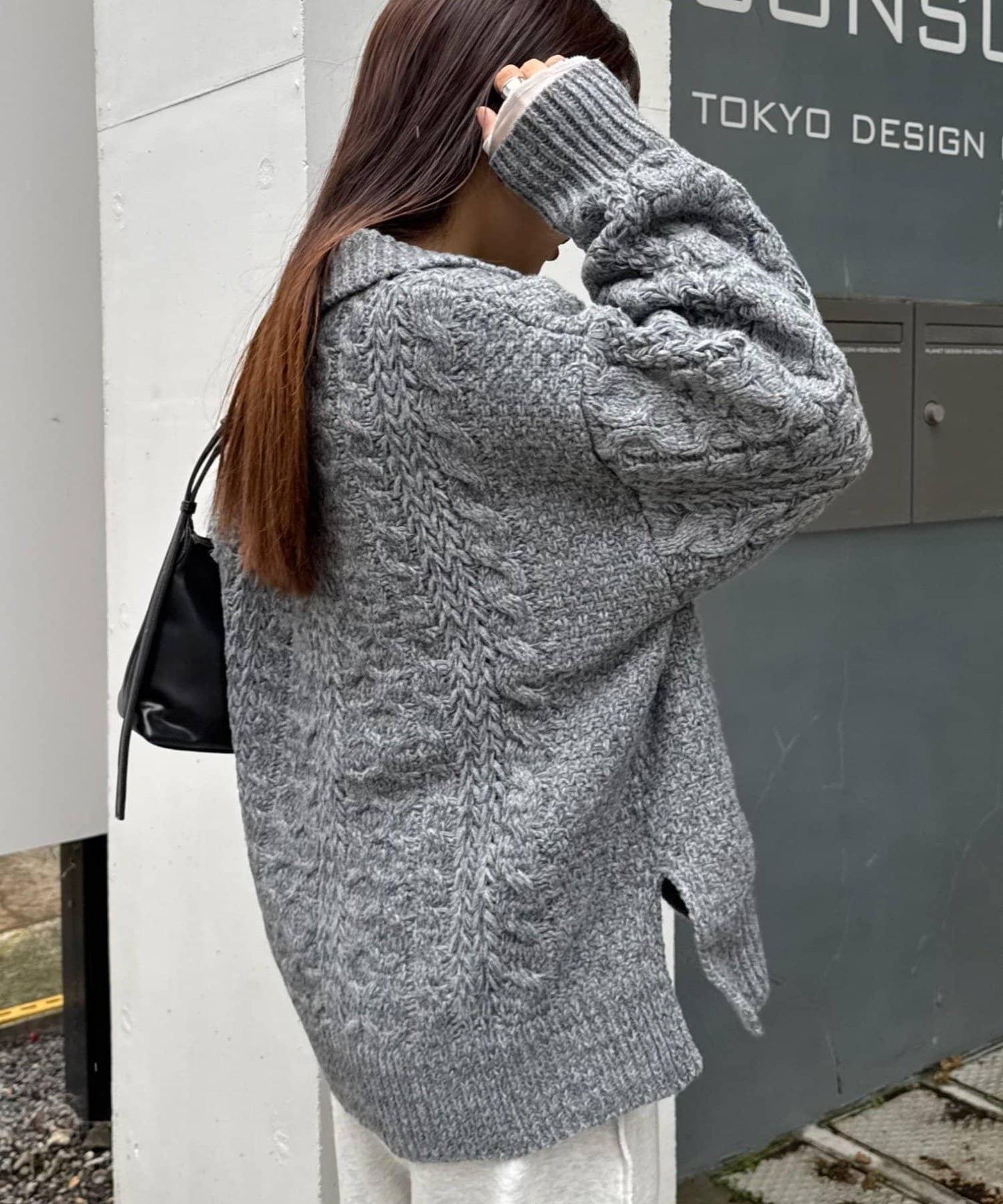 翻領針織麻花毛衣