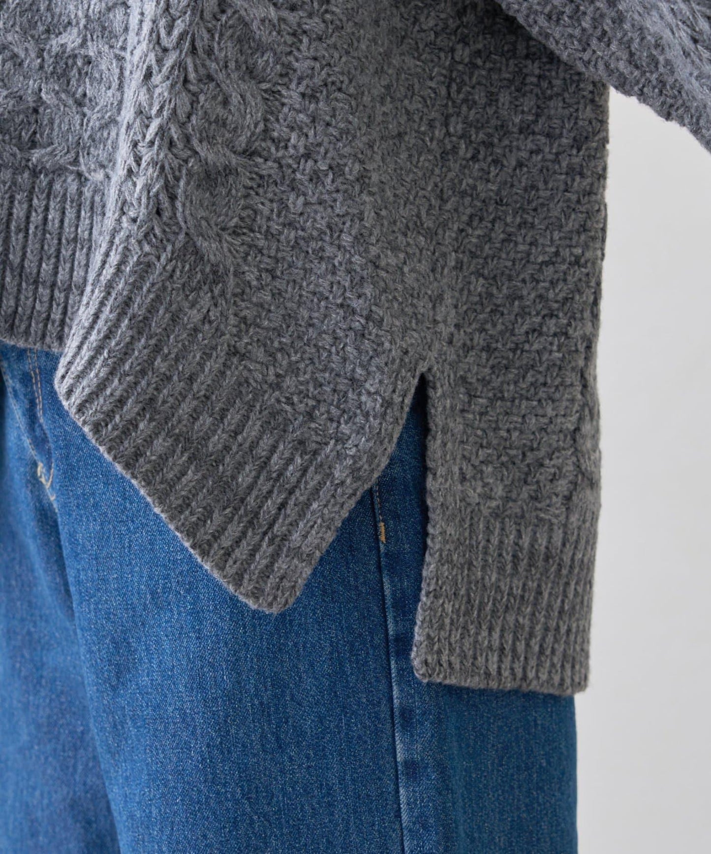 翻領針織麻花毛衣