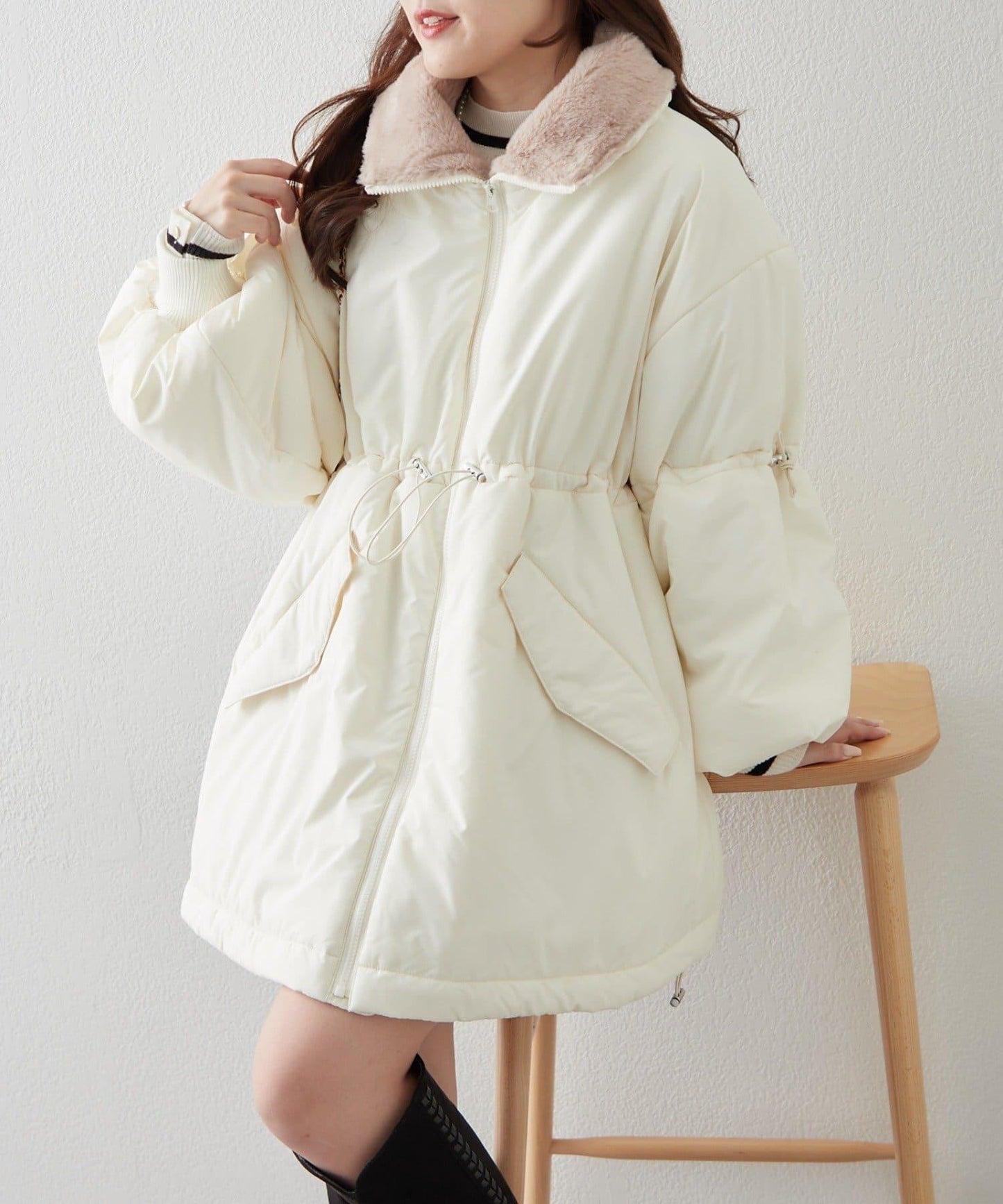 帶毛領抽繩中棉夾克