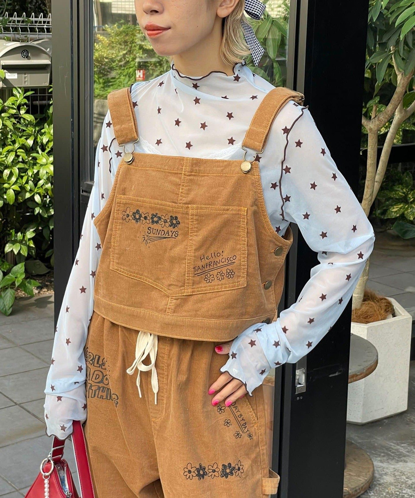 【HELLO.SANFRANCISCO/ハローサンフランシスコ】多穿法塗鴉燈芯絨拼色縫線揹帶褲