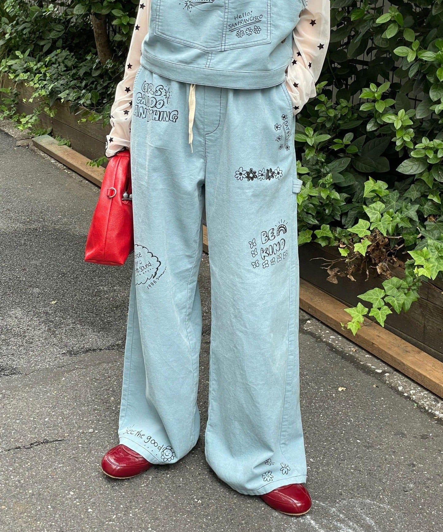 【HELLO.SANFRANCISCO/ハローサンフランシスコ】多穿法塗鴉燈芯絨拼色縫線揹帶褲