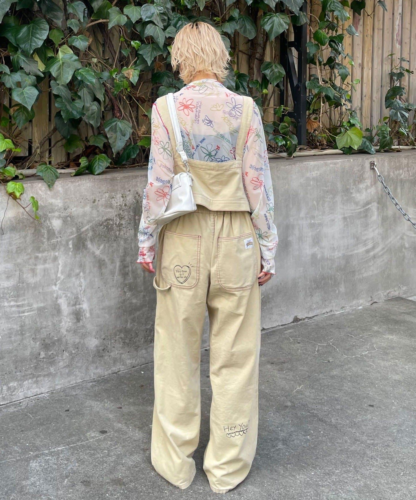 【HELLO.SANFRANCISCO/ハローサンフランシスコ】多穿法塗鴉燈芯絨拼色縫線揹帶褲