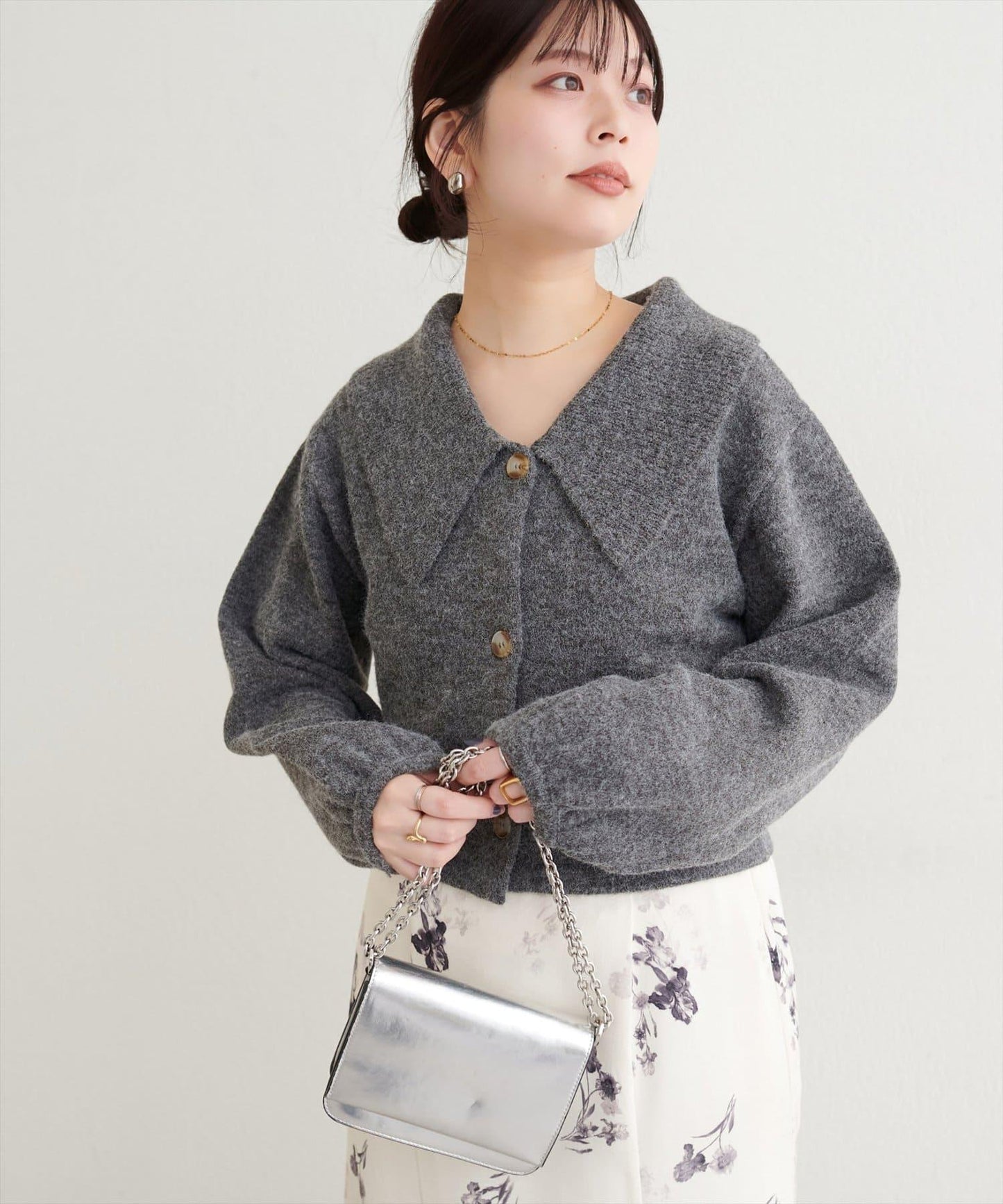 大翻領短款針織衫