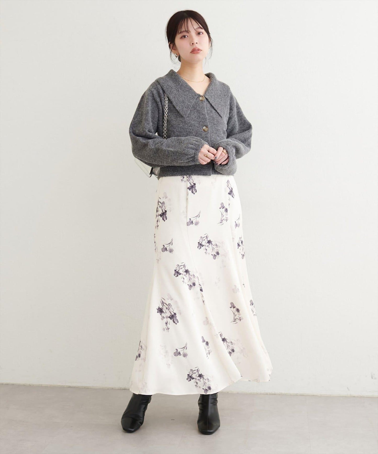 大翻領短款針織衫