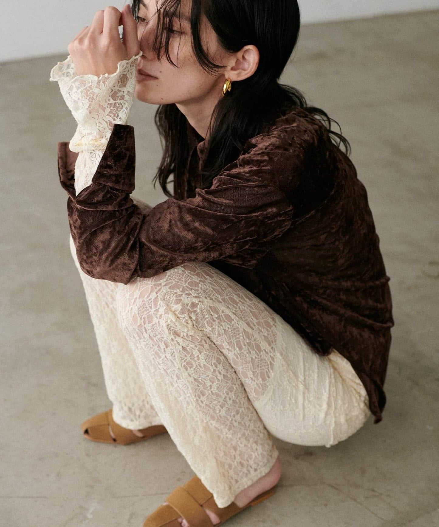 【LARUTA】透視網紗天鵝絨襯衫