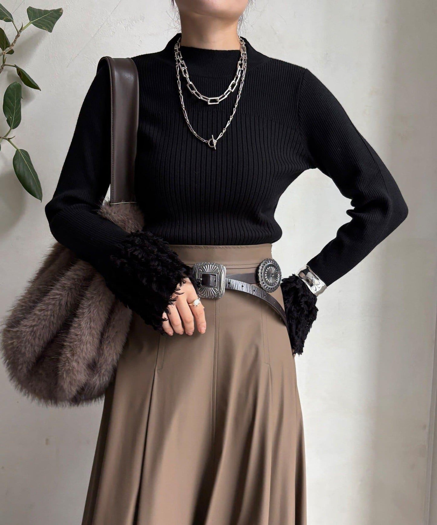 流蘇袖口羅紋針織衫