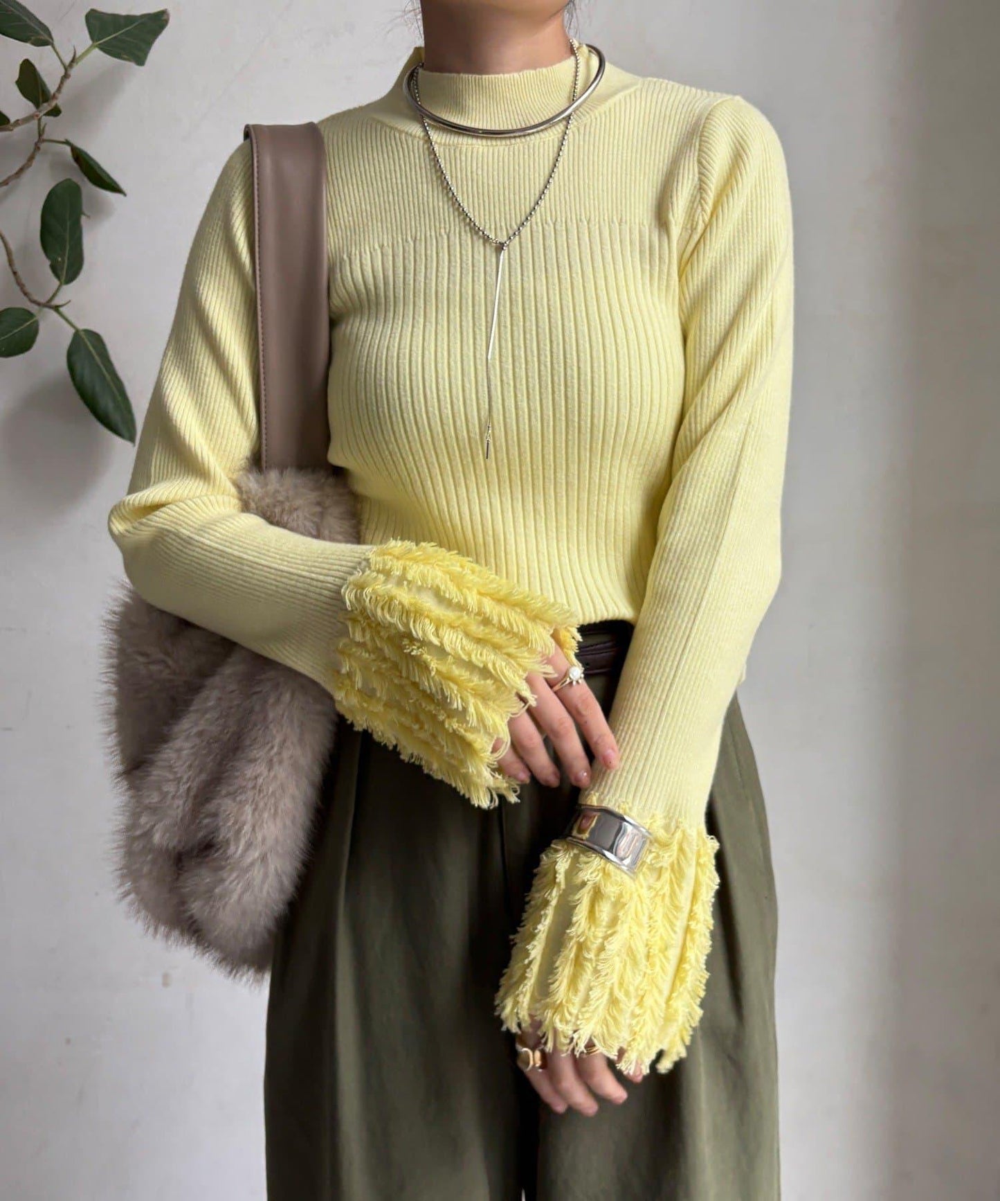 流蘇袖口羅紋針織衫