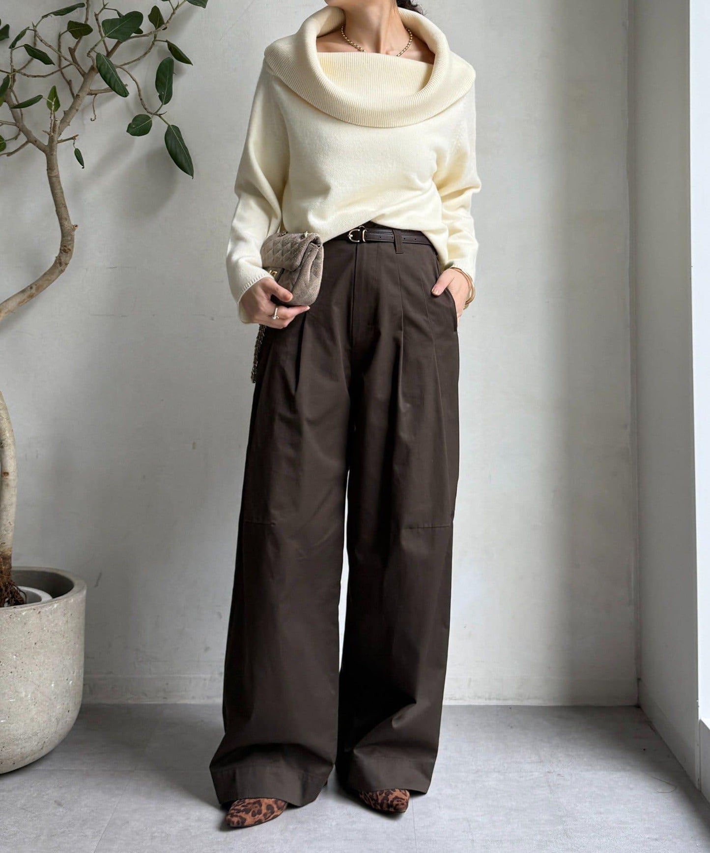 斜紋寬腿休閒褲