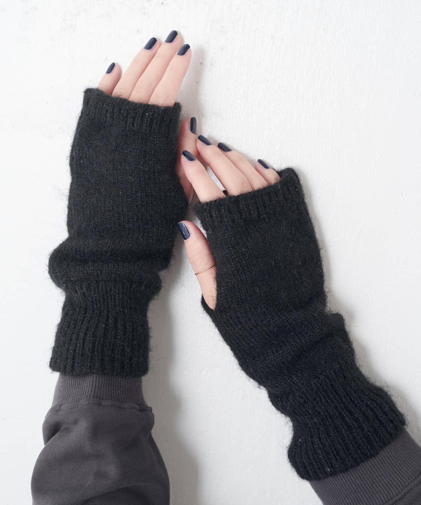 【PAPILLONNER/パピヨネ】護臂暖手套