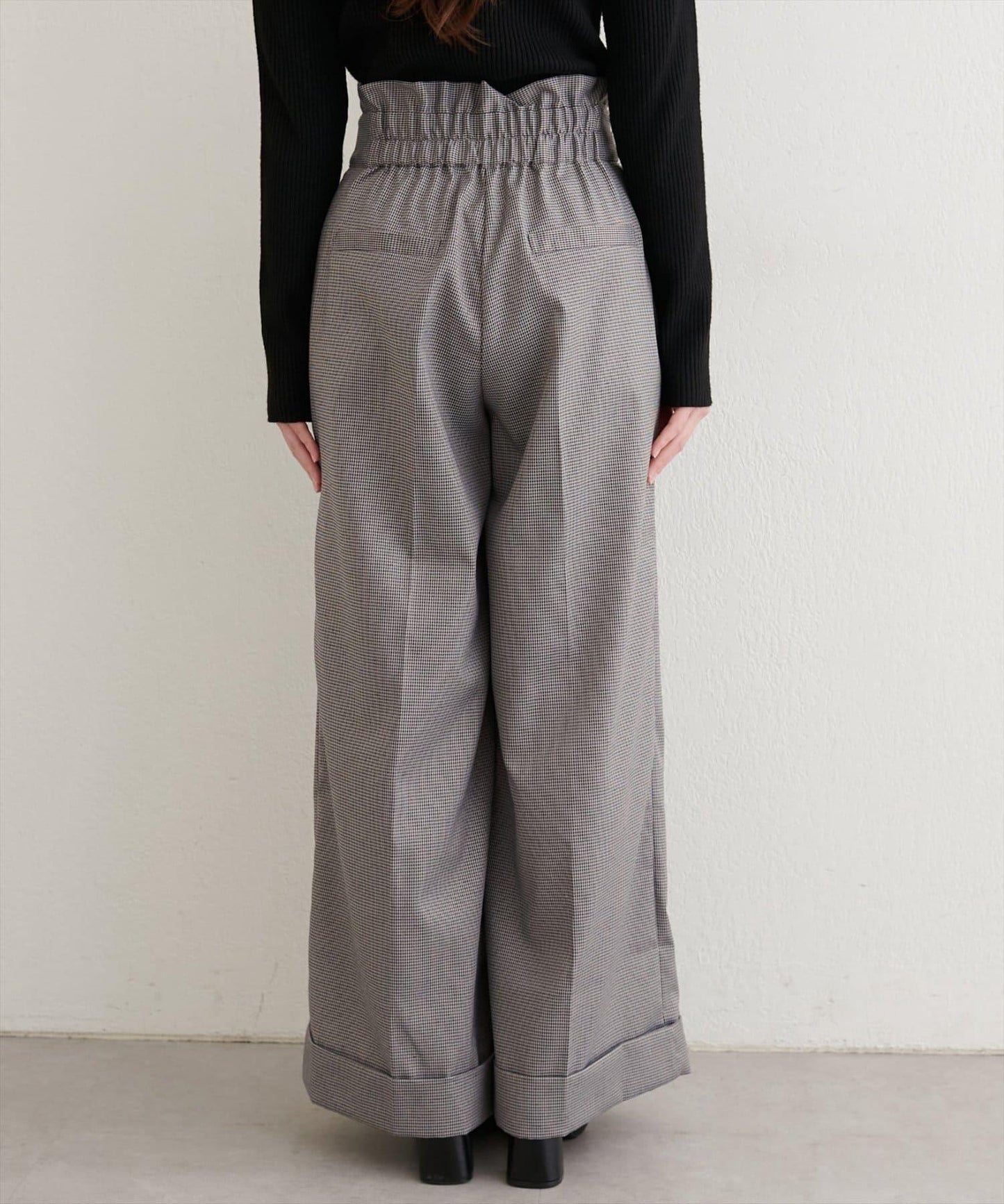 前翻折後褶長褲