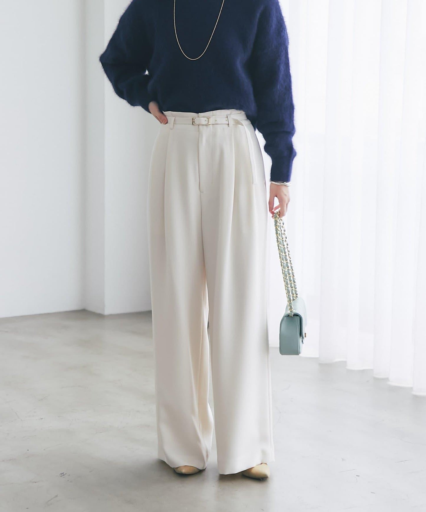 配腰帶寬鬆長褲