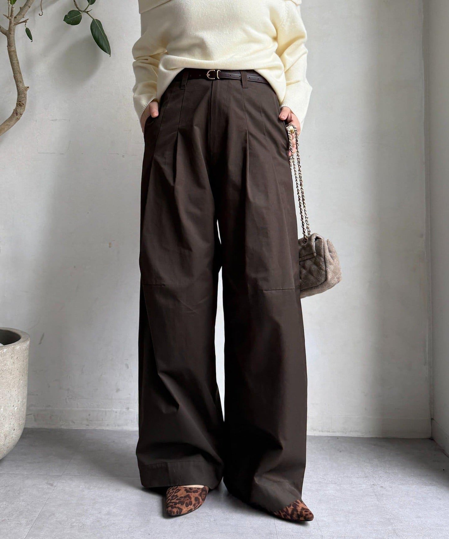 斜紋寬腿休閒褲