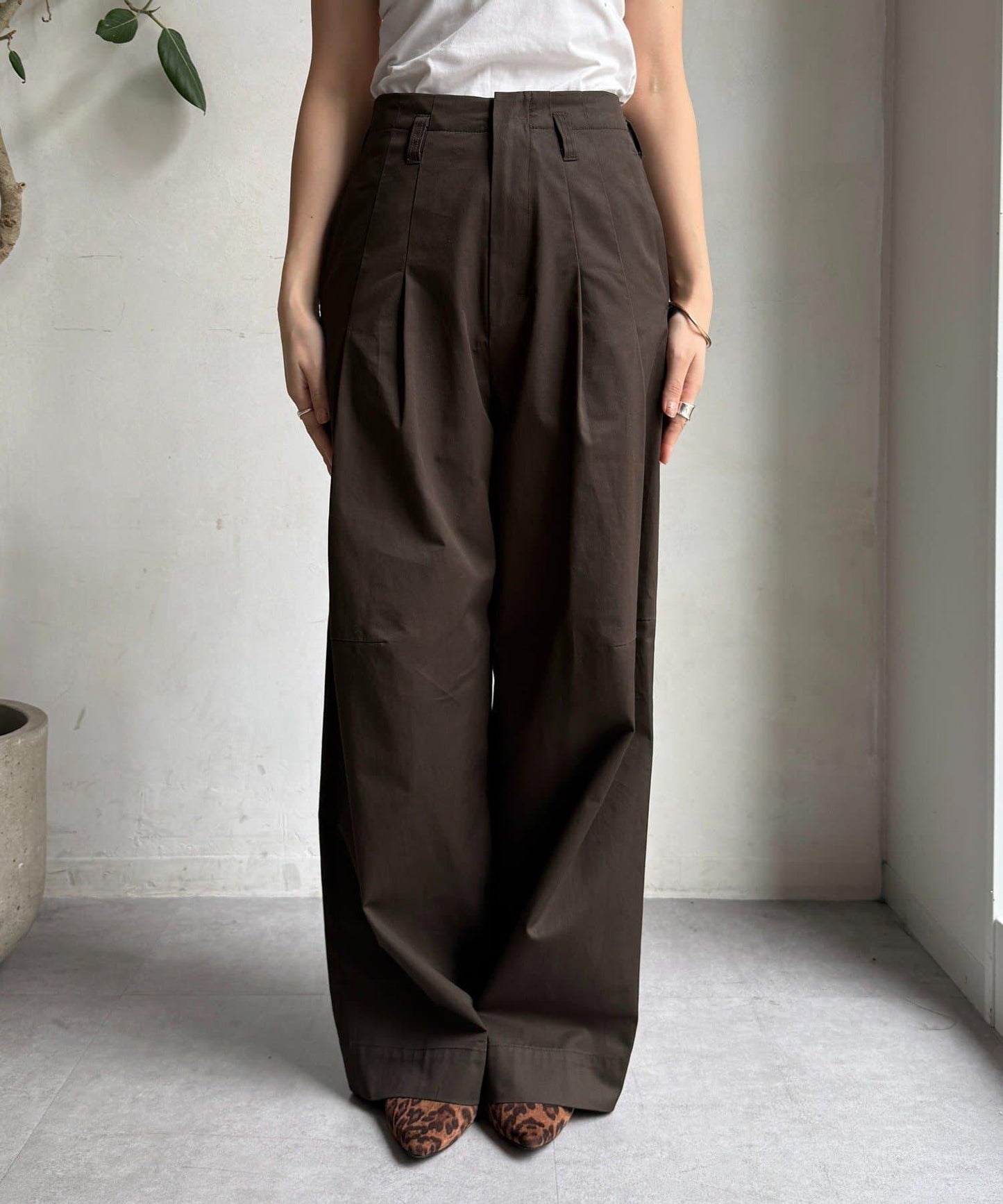 斜紋寬腿休閒褲